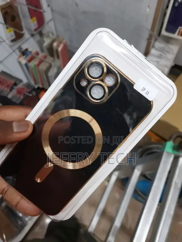 iPhone 15 Magsafe Plating Phone Case With Lens Film(Black