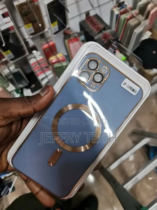 iPhone 11 Pro Max Magsafe Plating Blue Phone Case With Lens