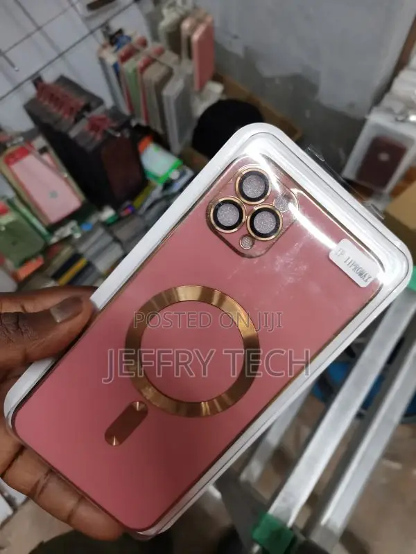iPhone 11 Pro Max Magsafe Plating Red Phone Case With Lens