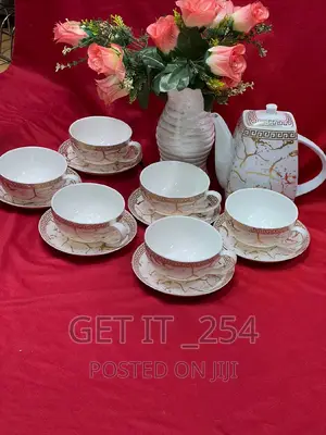 Versace Breakfast Set
13 PCS Set 
6 Cups (250 Mls)
6 Sauc