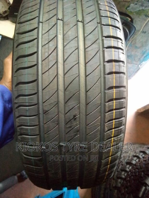225/55r16 Michelin - main view