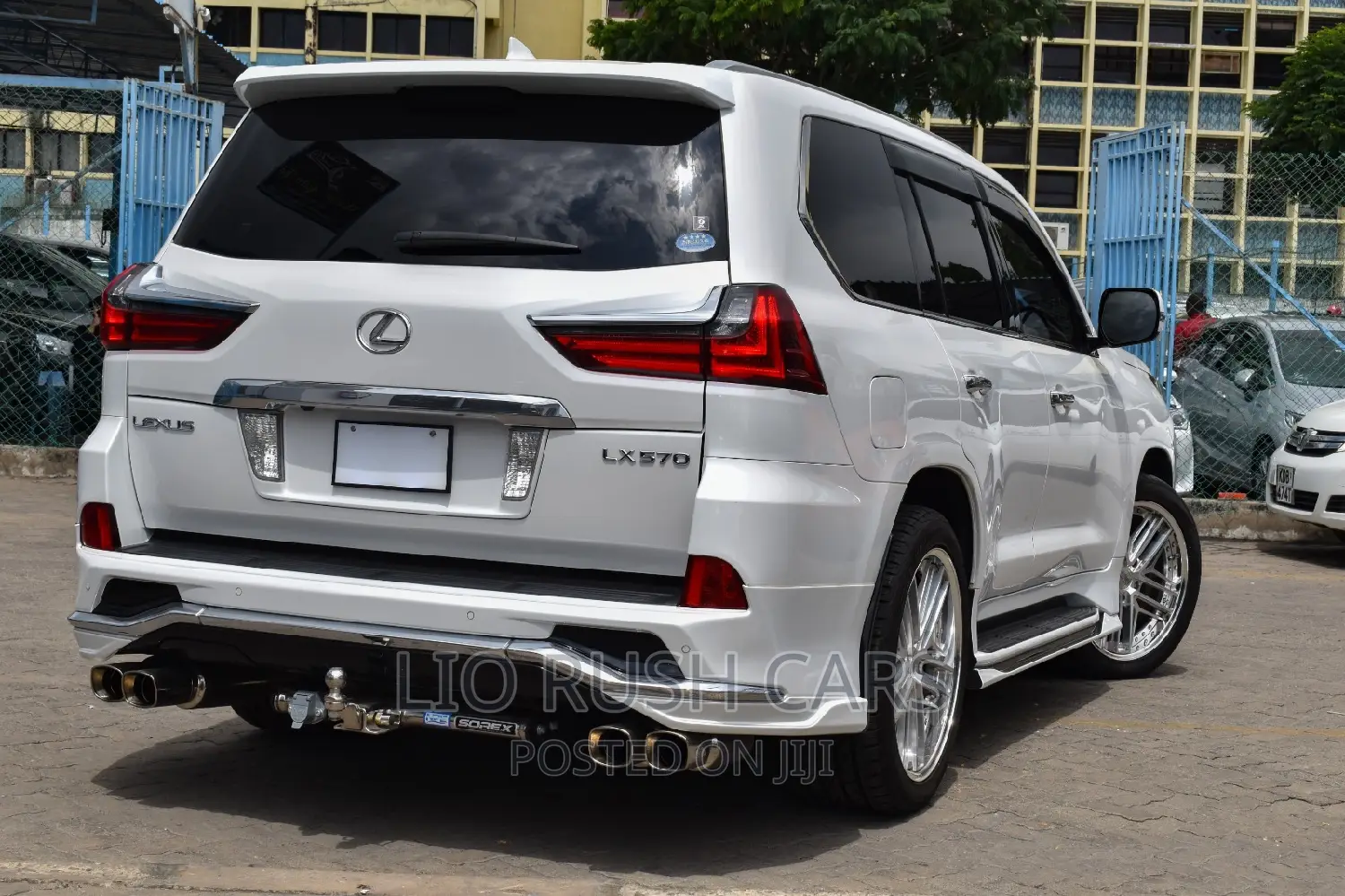 Lexus LX 2017 White