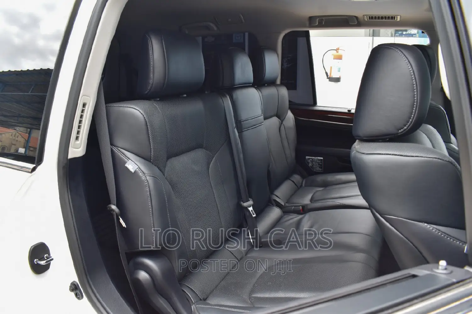 Lexus LX 2017 White