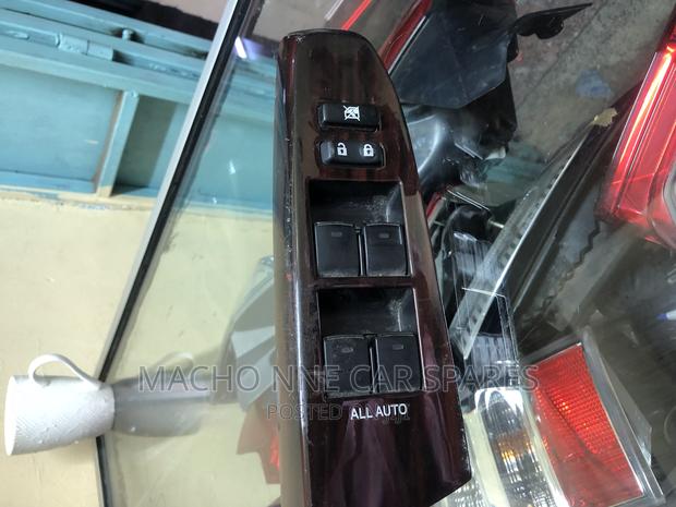 Toyota Mark X 2014 Main Switch