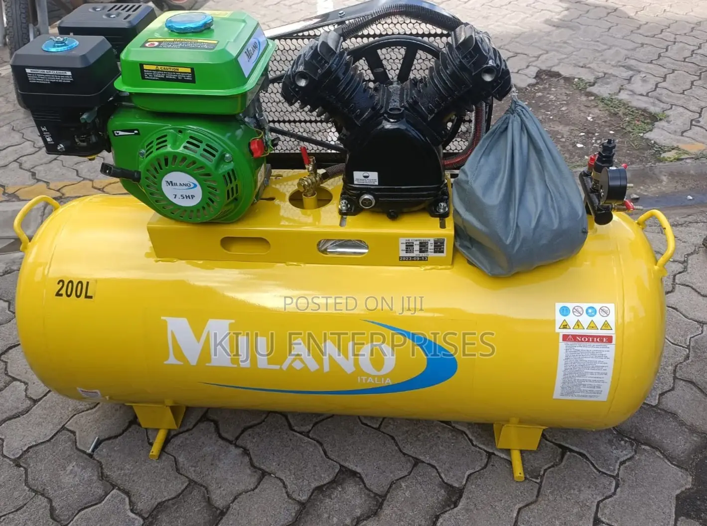 Air Compressor 200litres** 