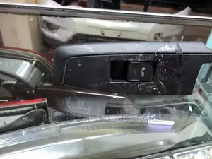 Toyota Premio 260 Rear Switches