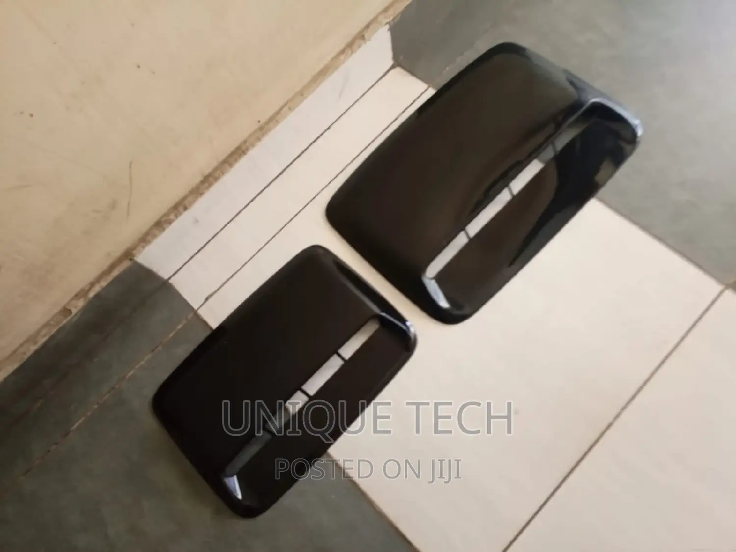 Universal Bonnet Scoop - Sport Look Scoop (Large Small)