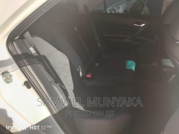 Toyota Mark X 2.5 AWD 2017 Beige - thumbnail 4