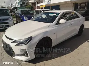 Toyota Mark X 2.5 AWD 2017 Beige