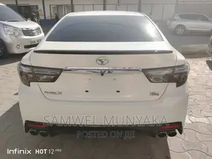 Toyota Mark X 2.5 AWD 2017 Beige