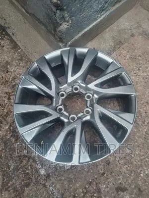 Original Rim Size 18 Inch for the Toyota Fortuner New Model.