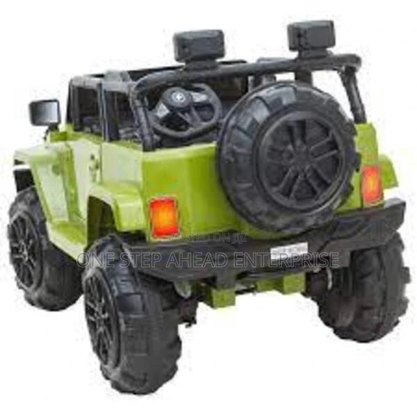 4 Wheel Drive Kids Electric Car