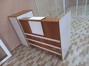 Executive 1.6m Reception Desk