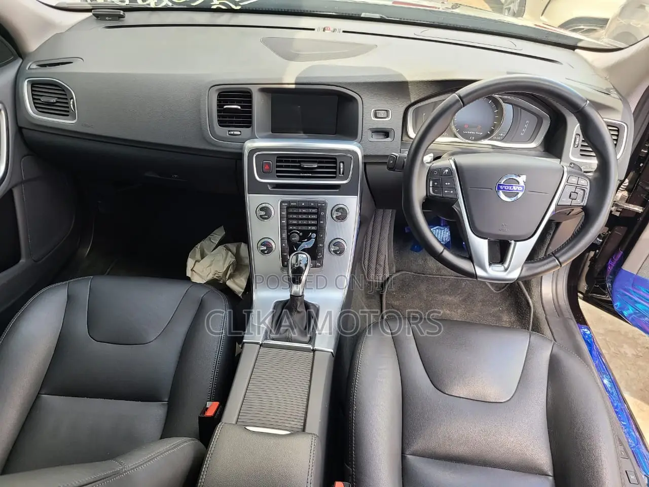 Volvo V60 2017 Black