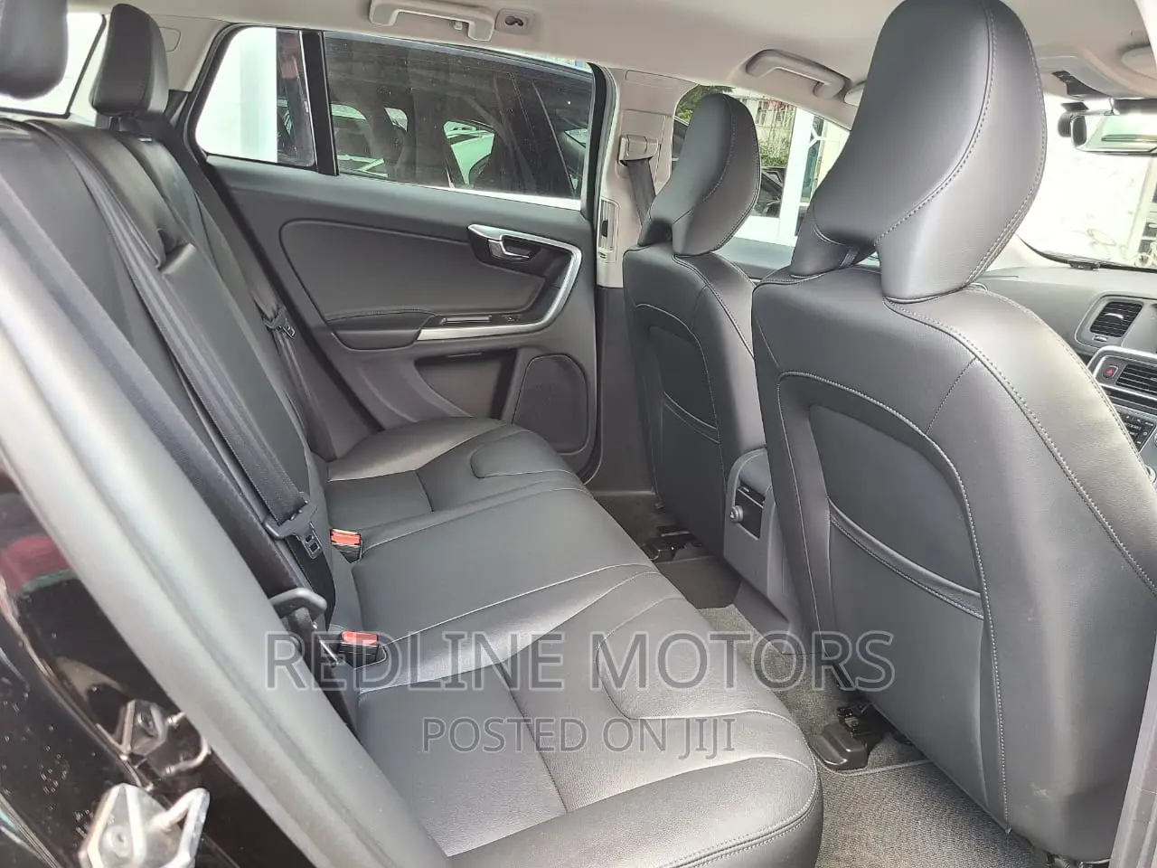 Volvo V60 2017 Black