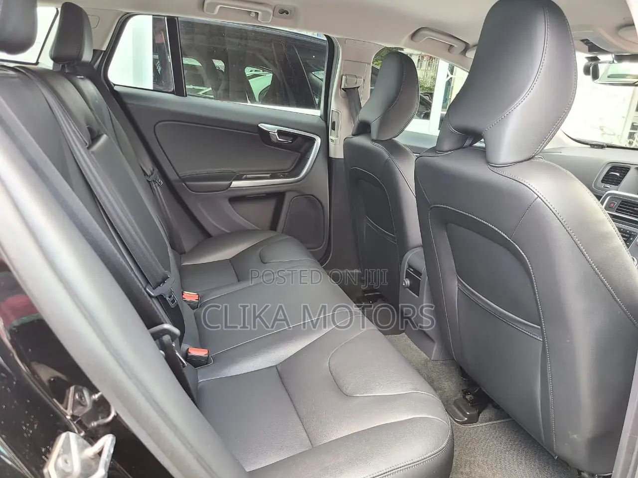 Volvo V60 2017 Black