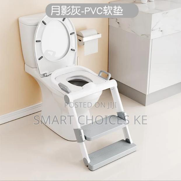 *KIDS SEAT TOILET TRAINERPotty Ladder
Toilet Reducer