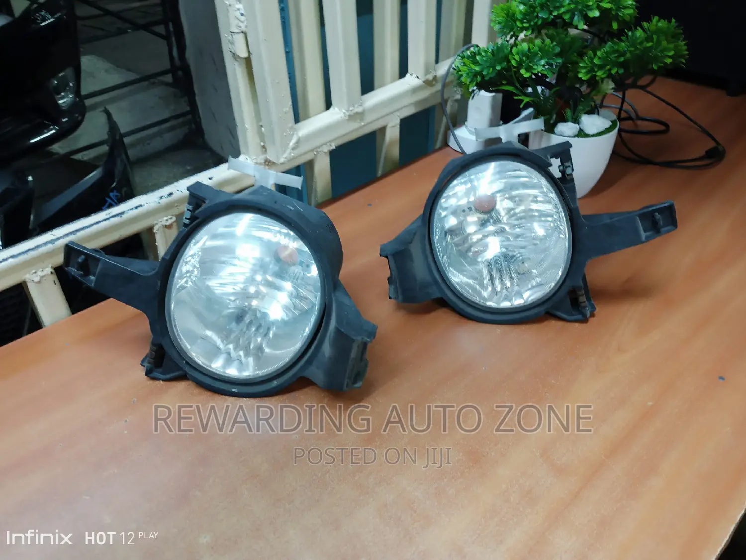 Voxy 2009 Fog Lights.