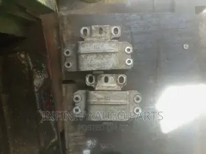 Volkswagen Golf, Passat , Tiguan Engine Mount