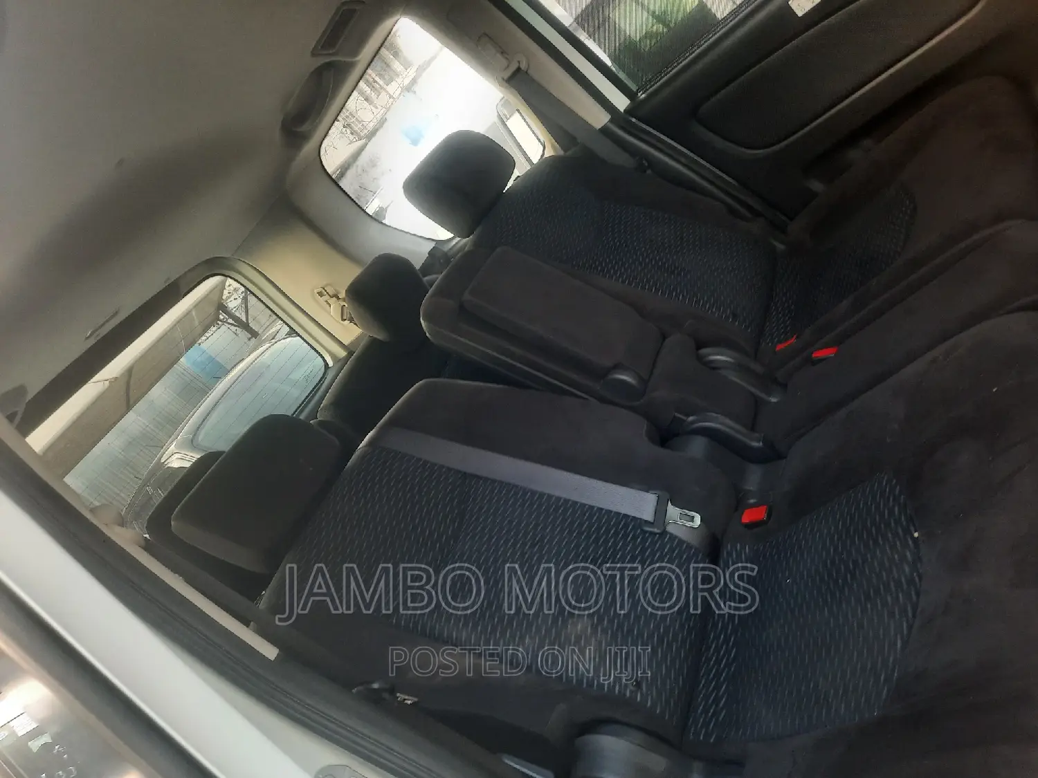 Nissan Serena 2017 White
