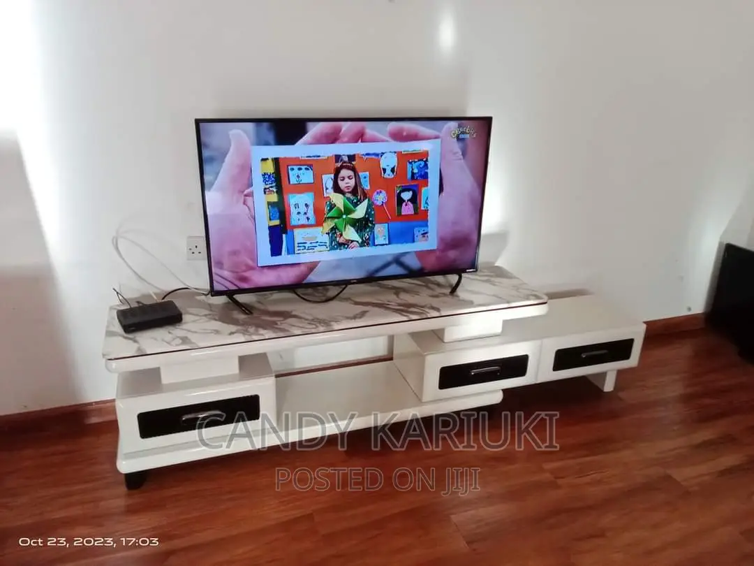 Modern Pure Marble Extendable Tv Stand