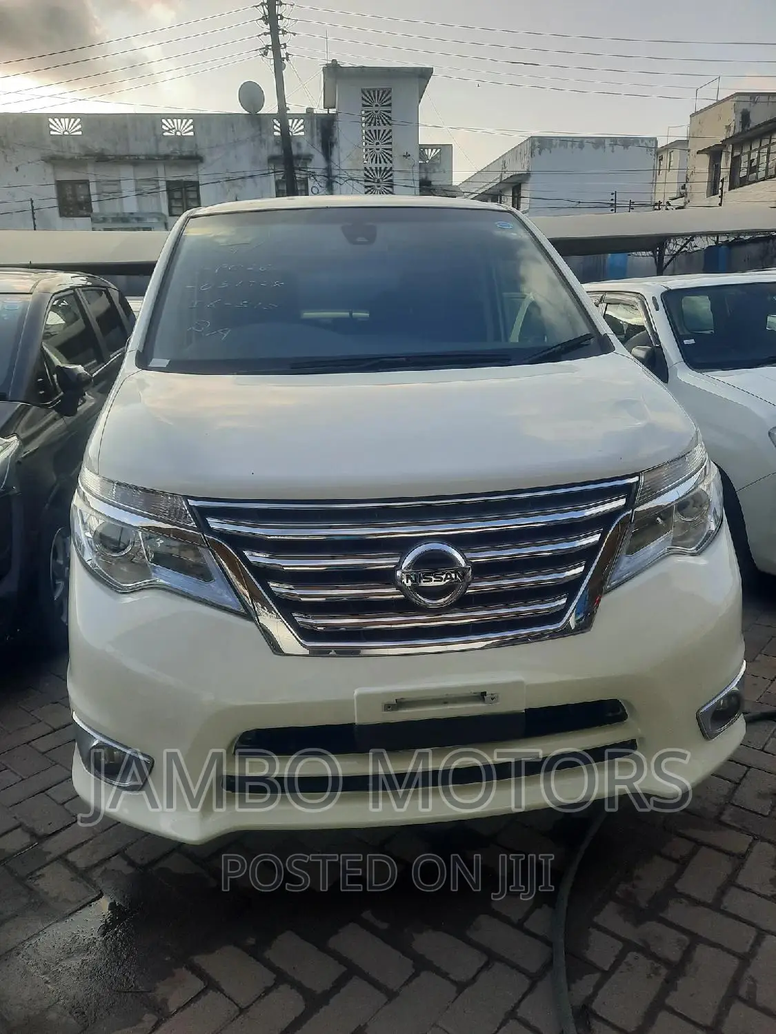 Nissan Serena 2017 White