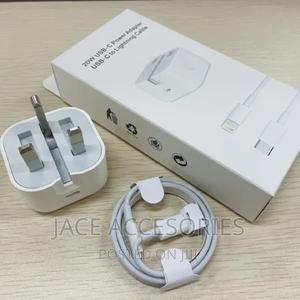 iPhone 12/13/14 Pro Max Charger - main view