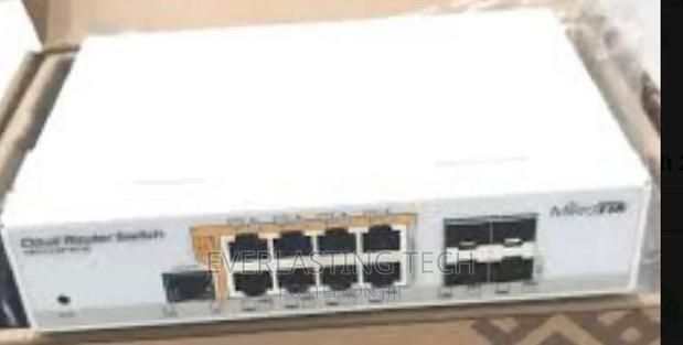,Mikrotik CRS112-IN 8x Gigabit Ethernet Smart Switch - main view