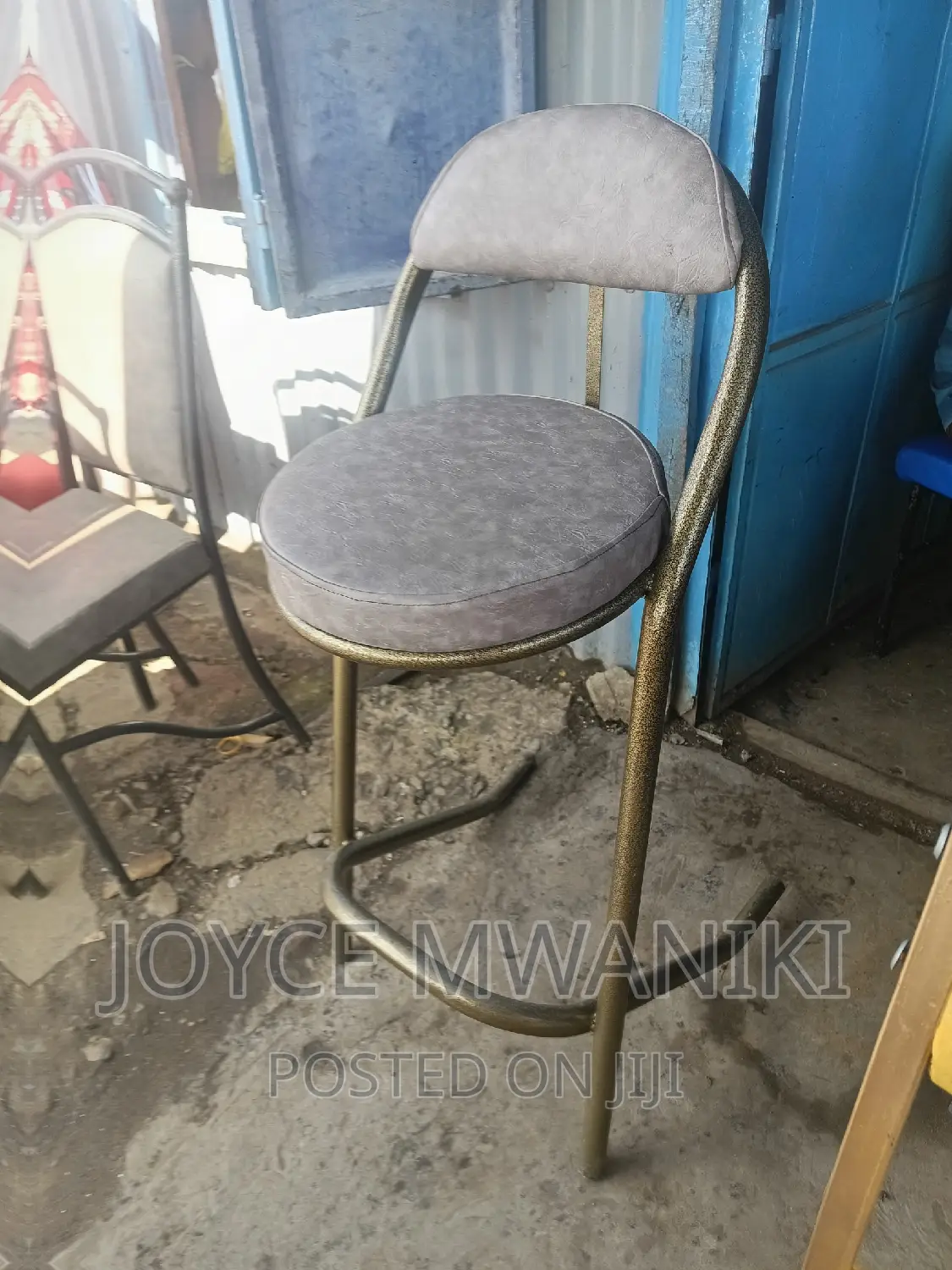 Powder Coated Restaurant High Chair.