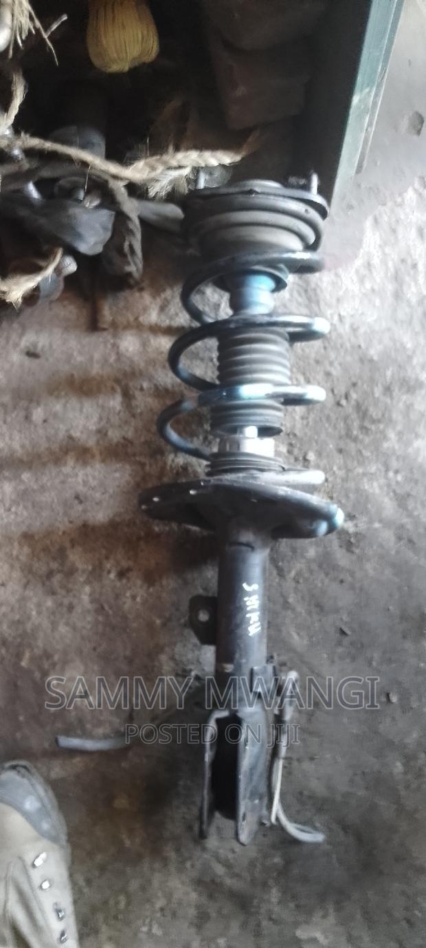 Toyota Voxy Noah Complete Shock Ex Japan  - thumbnail 2