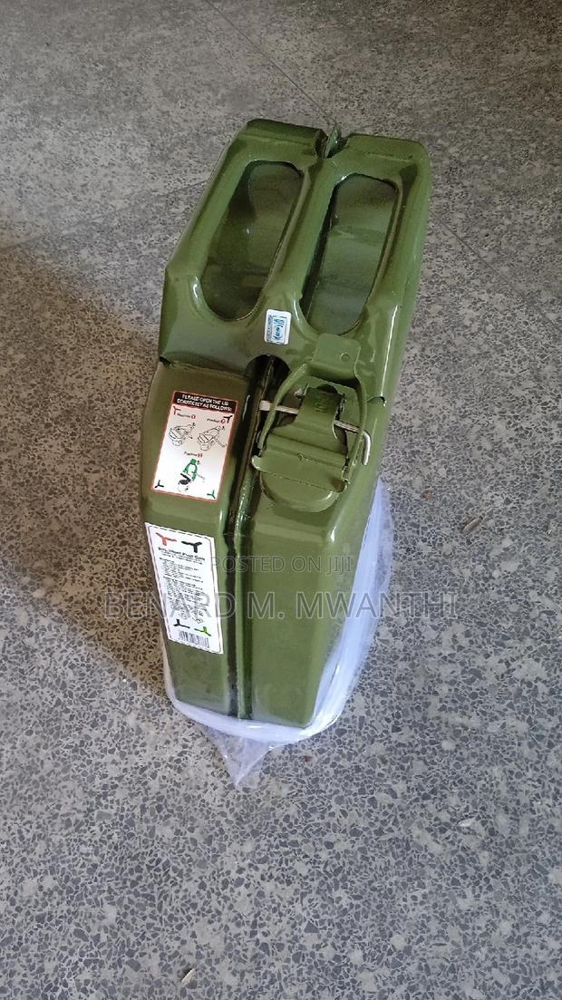 Fuel Jerrycans - thumbnail 3