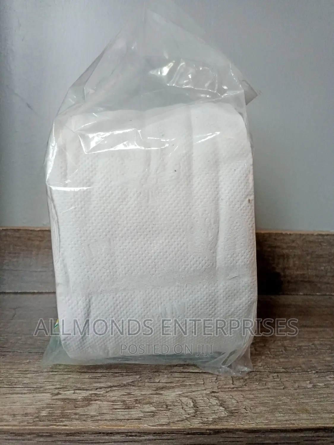 Jumbo Tissue Rolls
