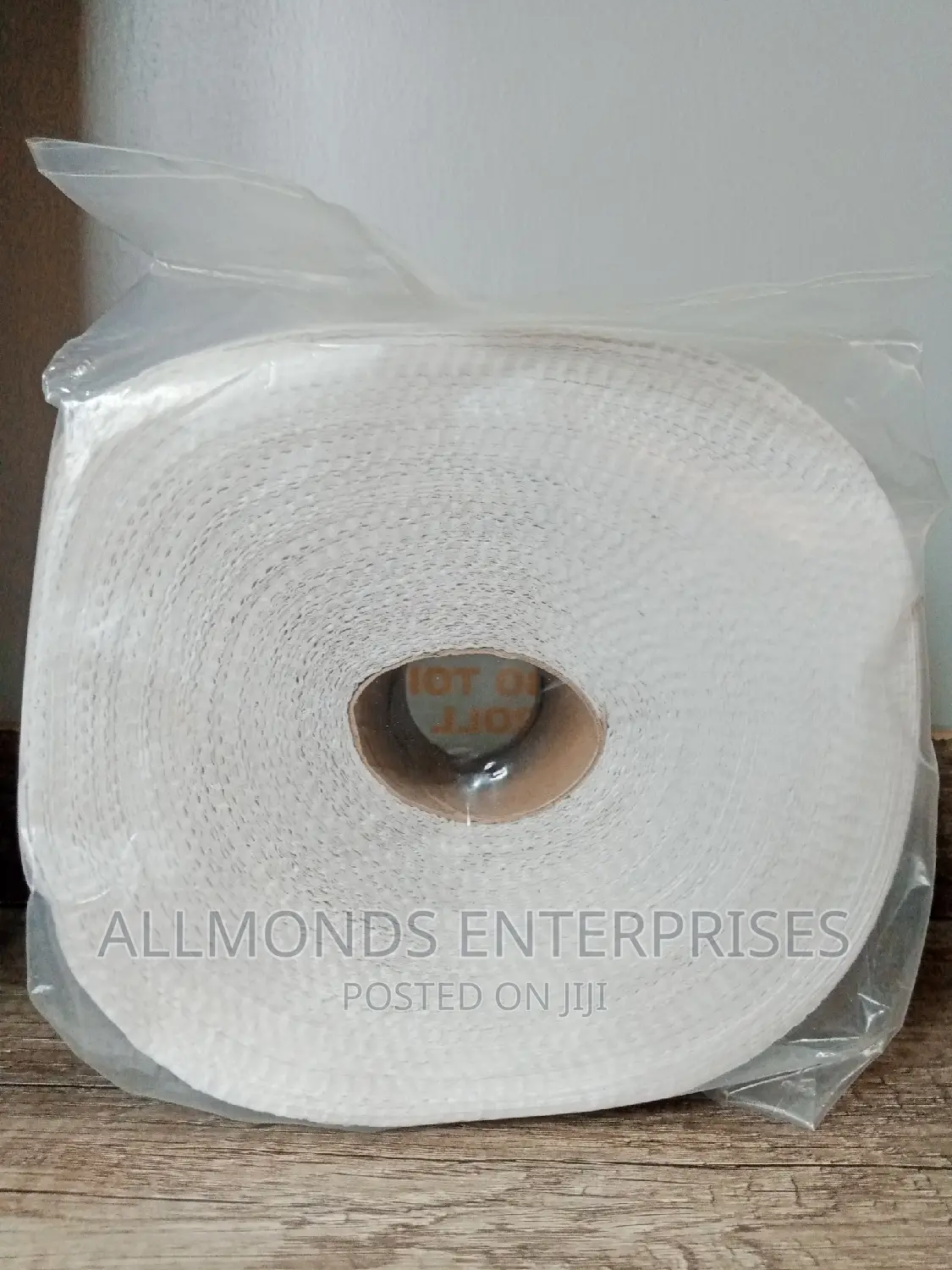 Jumbo Tissue Rolls