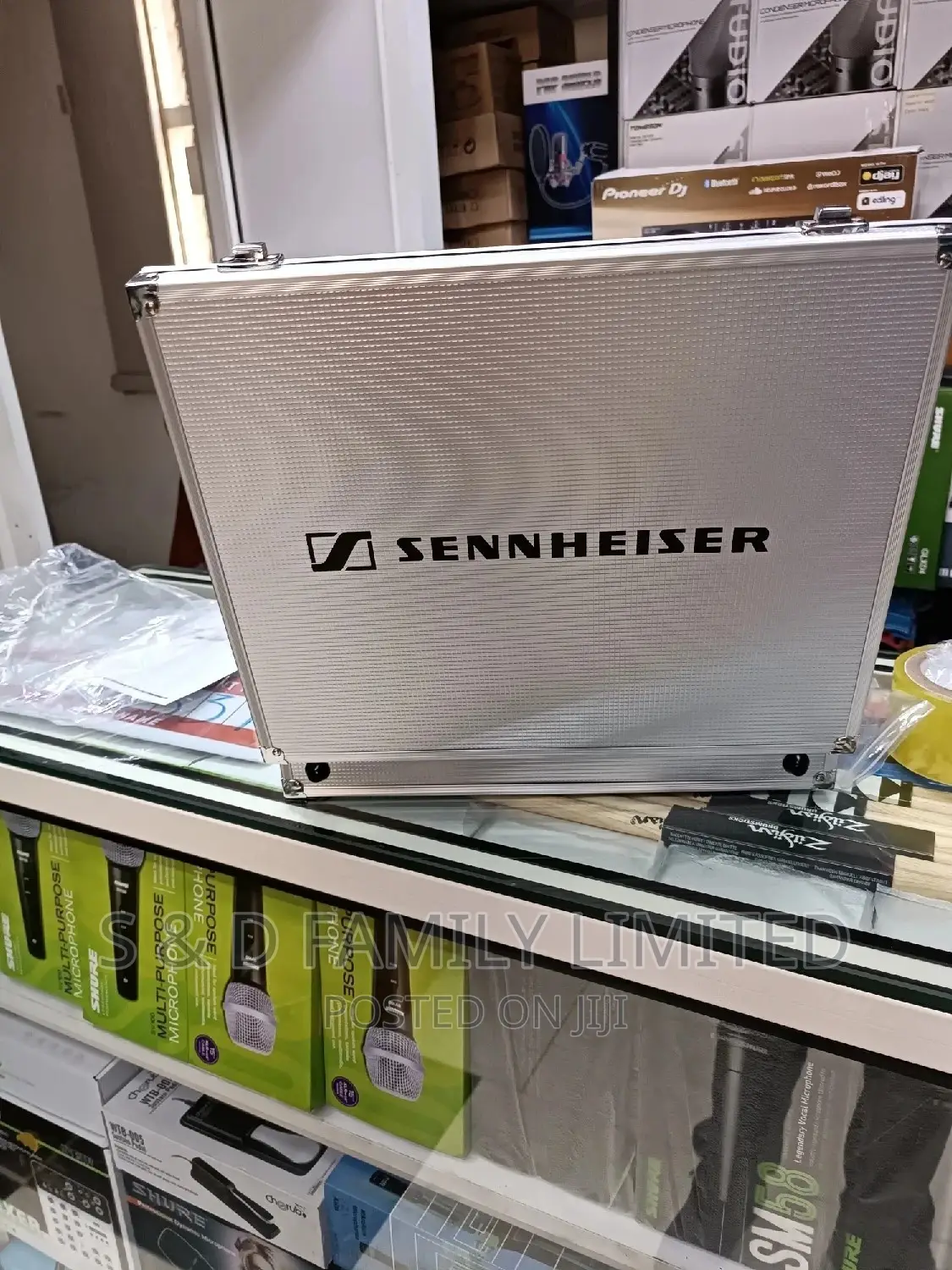 Sennheiser 3 in 1 Microphone Lapel Handheld