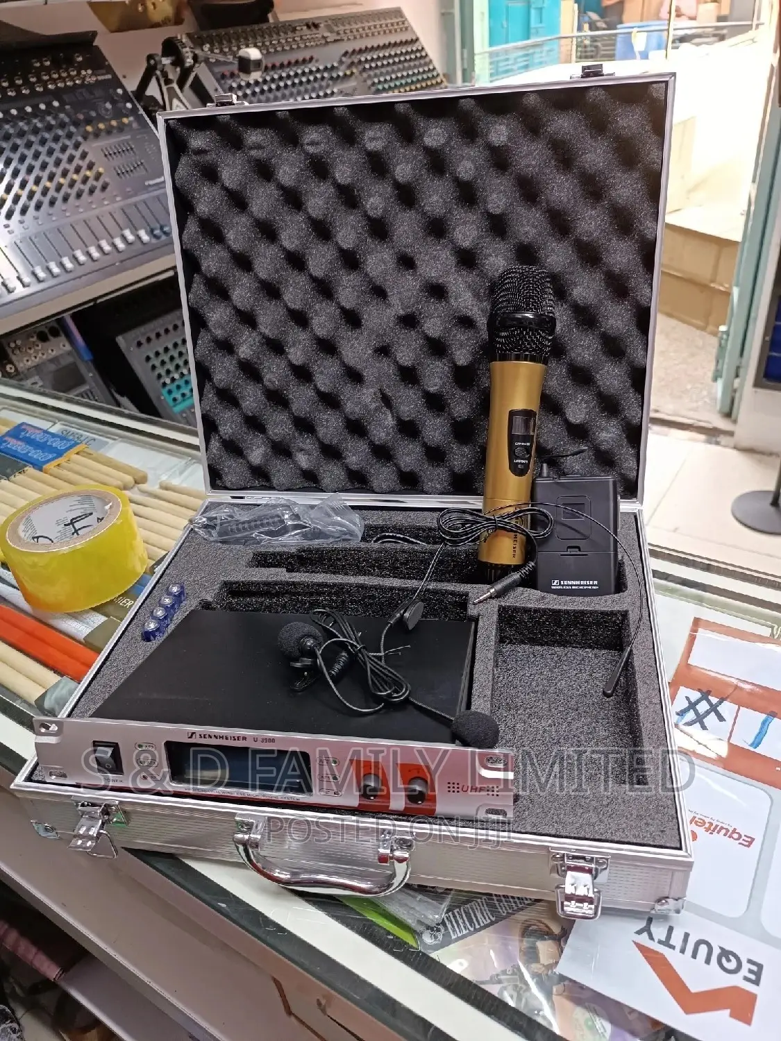 Sennheiser 3 in 1 Microphone Lapel Handheld