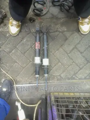 Mercedes-benz W212 Front Shocks