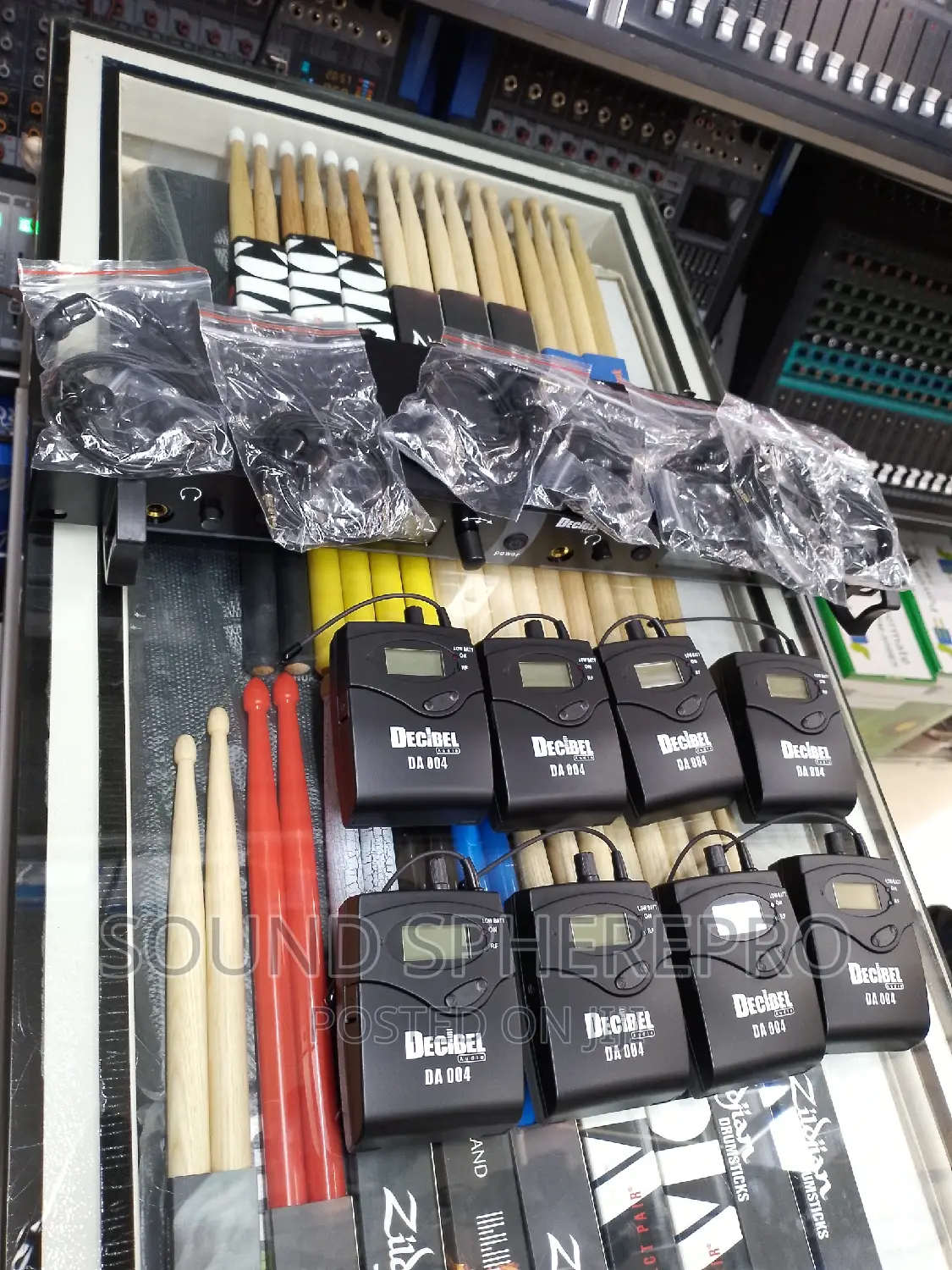 8in1 in-Ear Monitor