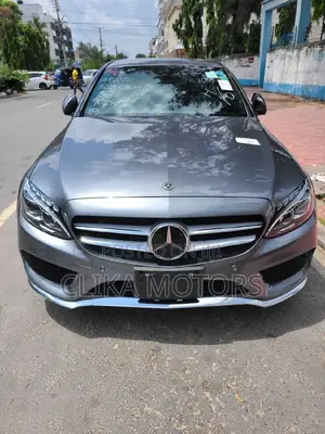Mercedes-Benz C200 2016 Gray