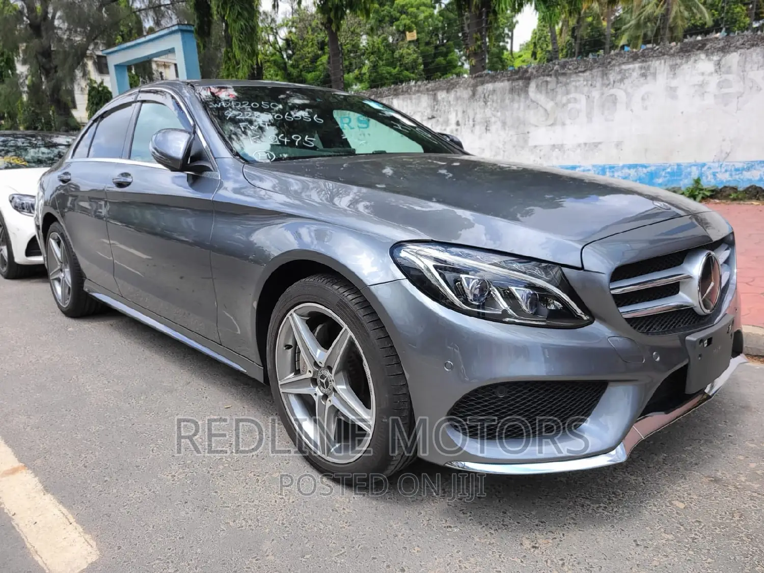 Mercedes-Benz C200 2016 Gray