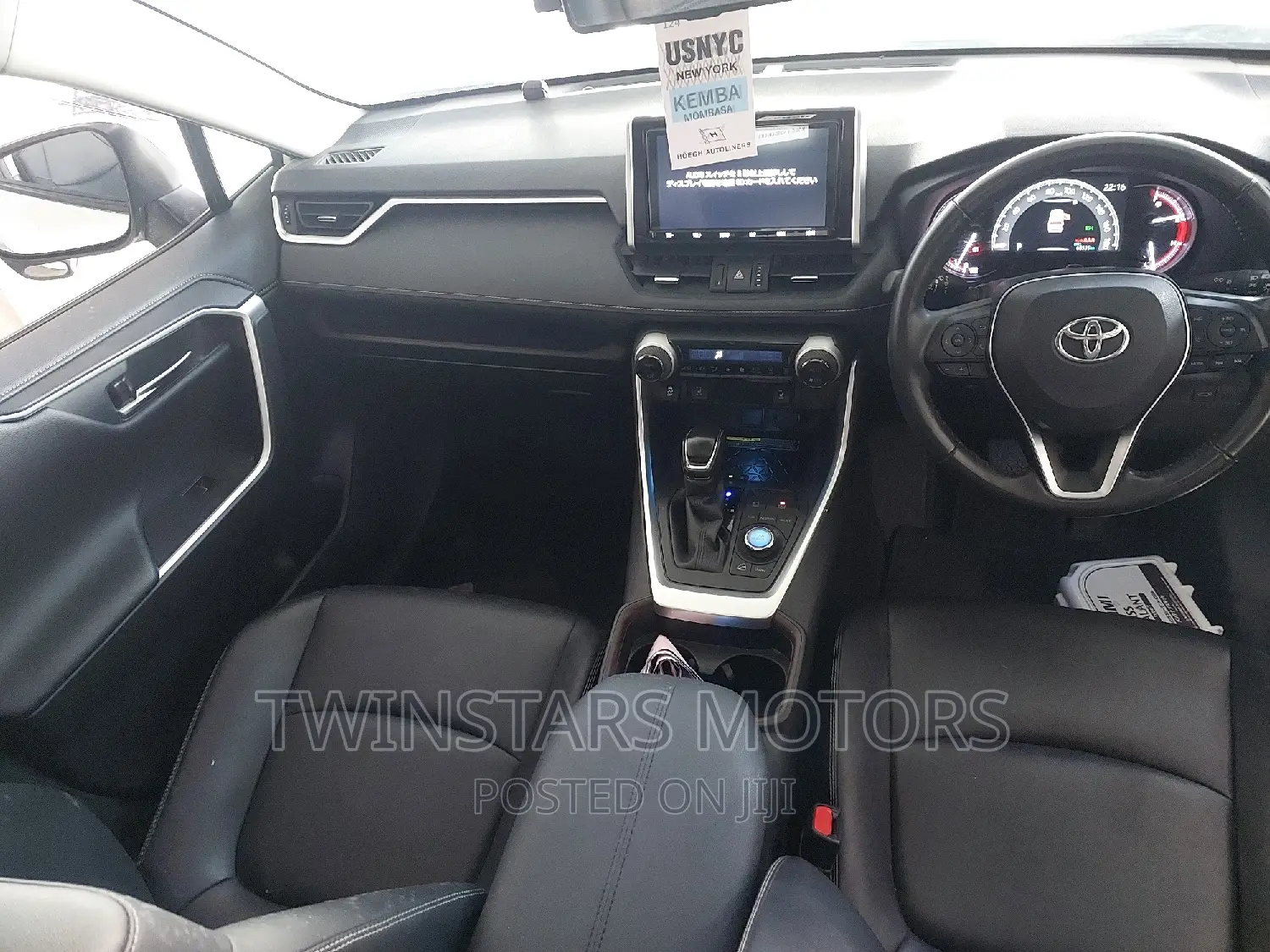 Toyota RAV4 XLE Premium AWD 2019 White