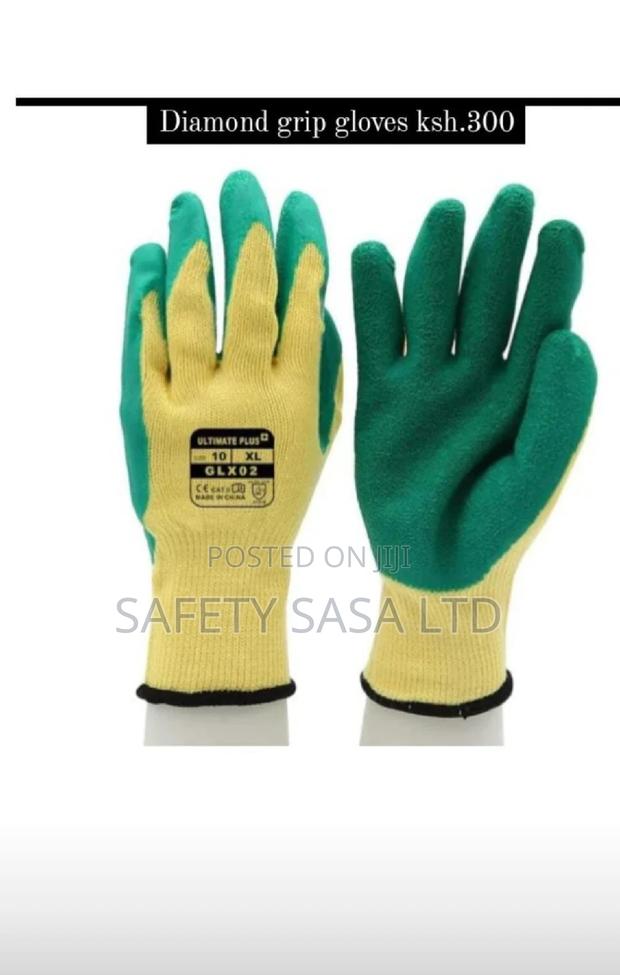 Diamond Grip Gloves: Resistant Gloves