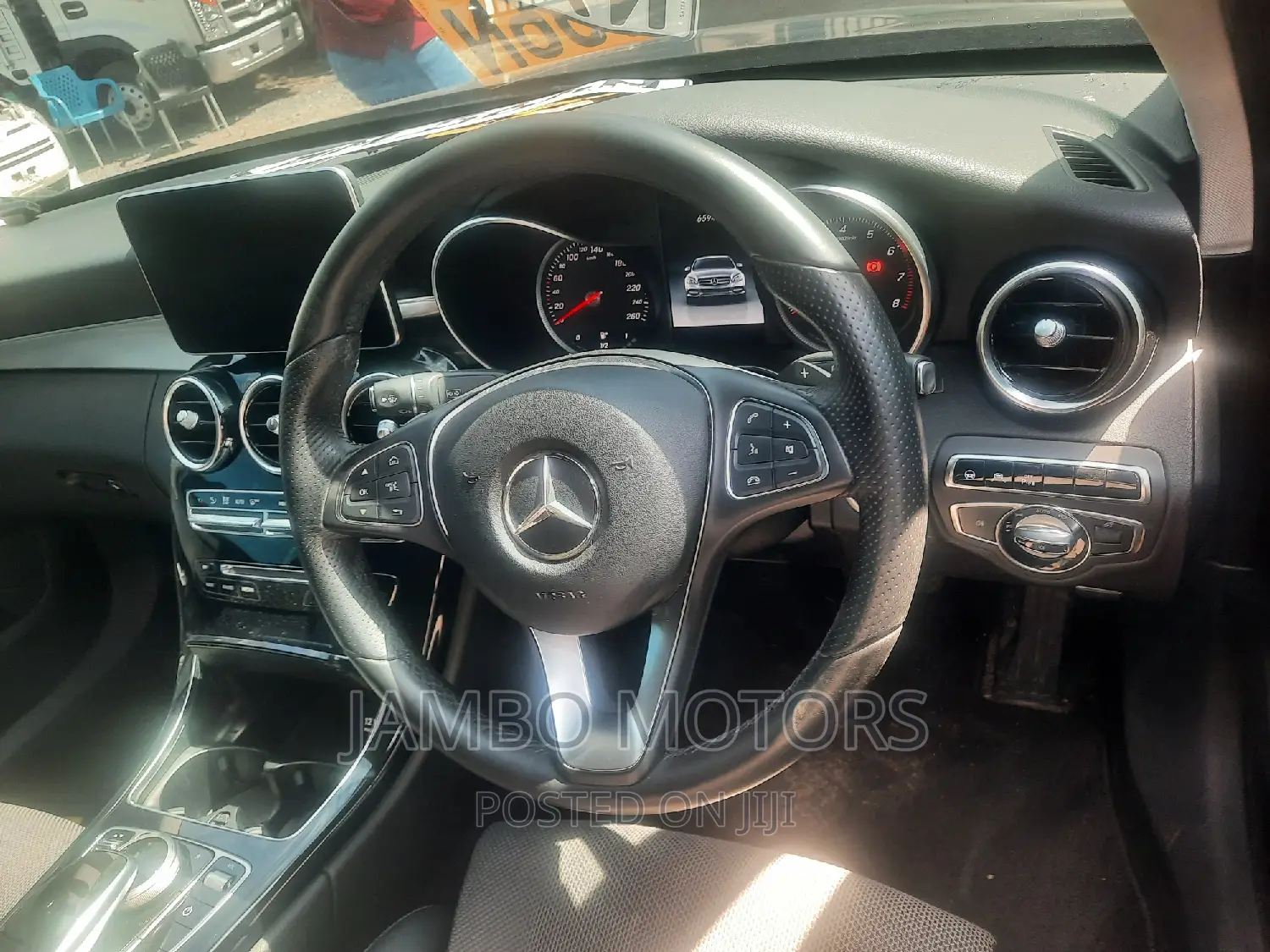 Mercedes-Benz C180 2016 Black