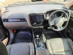 Mitsubishi Outlander 2017 Black