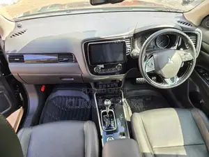Mitsubishi Outlander 2017 Black