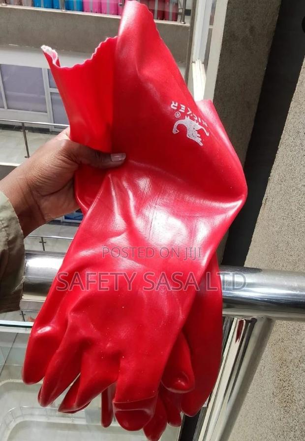 Red PVC Gloves: Chemical Resistan Gloves - thumbnail 2