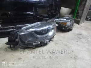 Mazda CX-5 Headlights