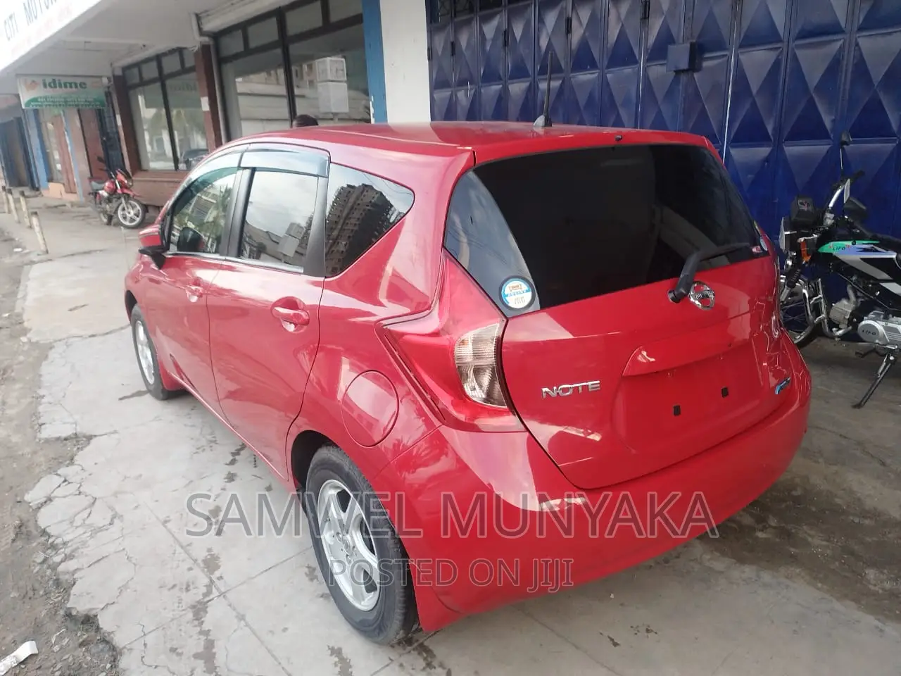 Nissan Note 1.6 Petrol 2017 Red