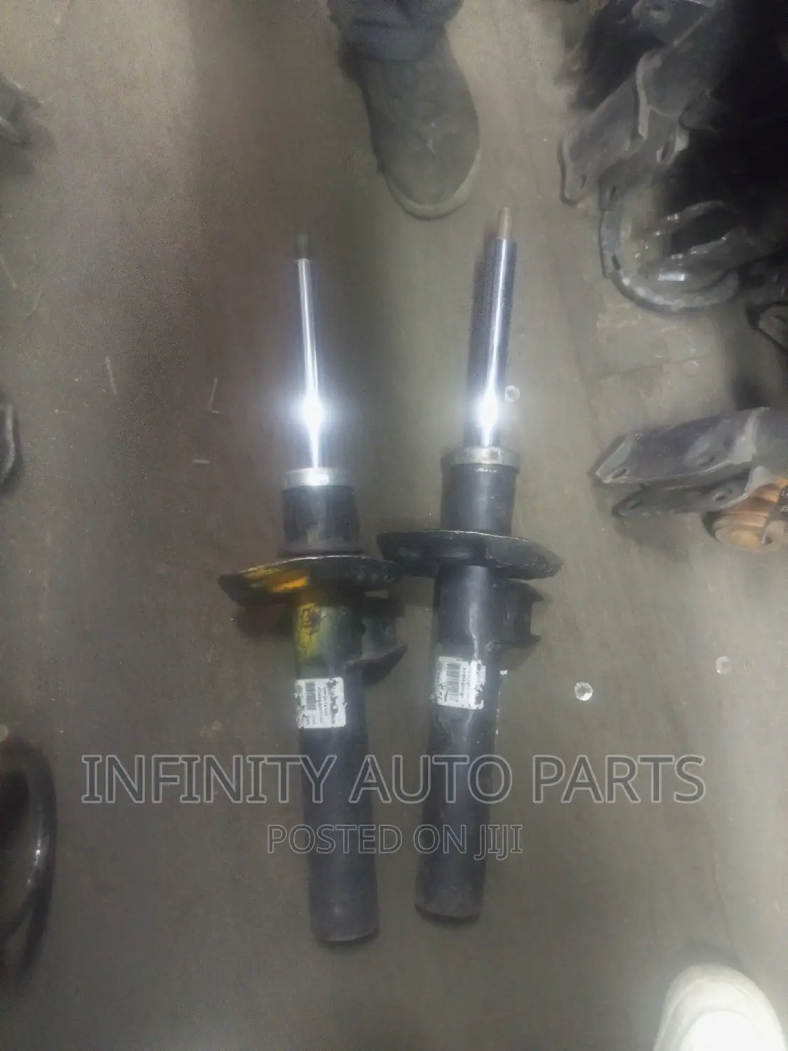 Volkswagen Tiguan Front Shocks