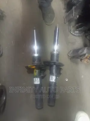 Volkswagen Tiguan Front Shocks
