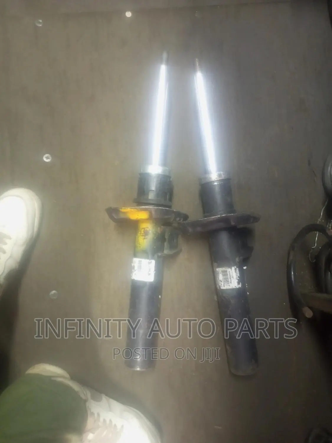 Volkswagen Golf Variant Front Shocks